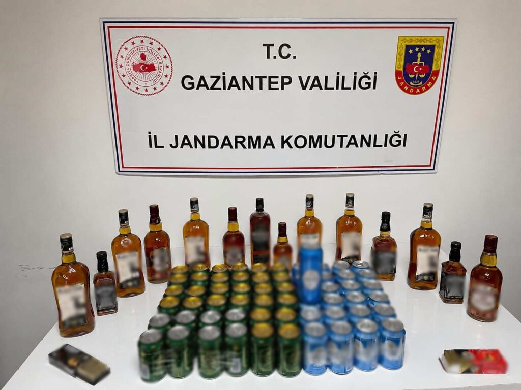Gaziantep’te 1 Milyon 450 Bin Tl’lik Kaçak Ürün Ele Geçirildi