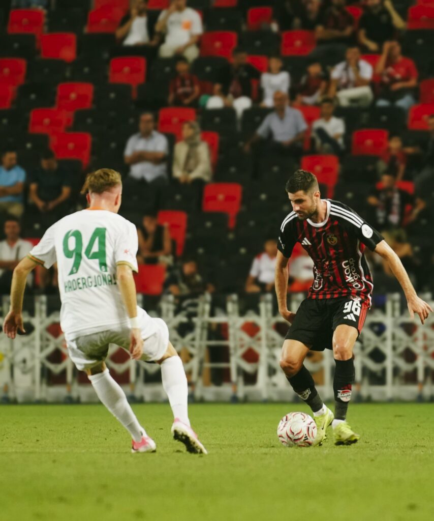 Gaziantep FK ile Corendon Alanyaspor 1-1 Berabere Kaldı