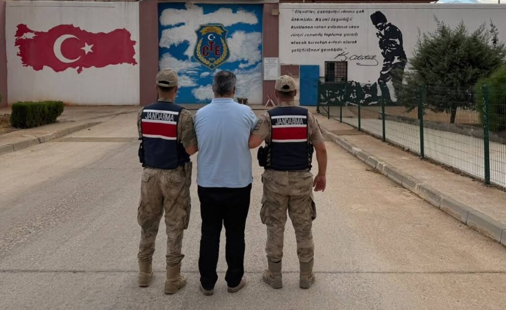Gaziantep’te FETÖ operasyonu: 2 şüpheli tutuklandı